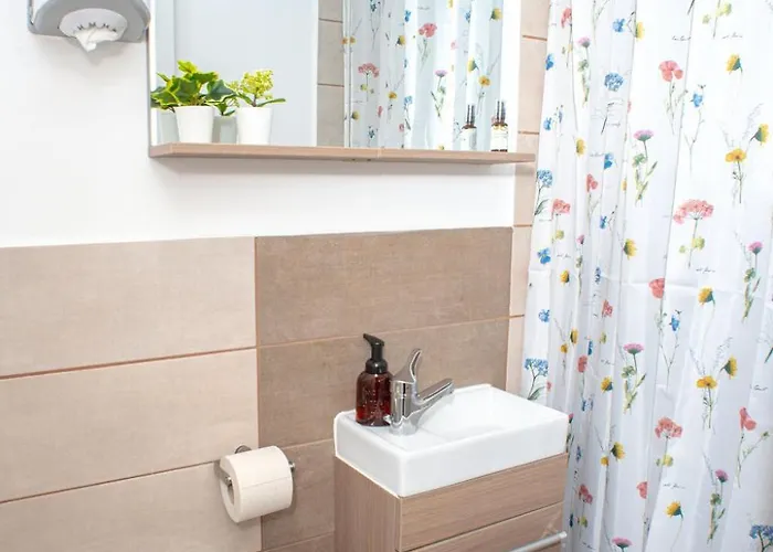 Wellarom Szalon Apartman *
